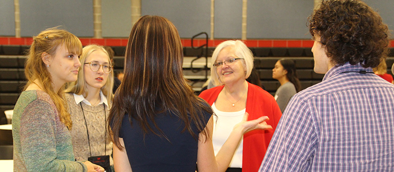 Dawn Helsing Wolters &rsquo;87 talks with students.