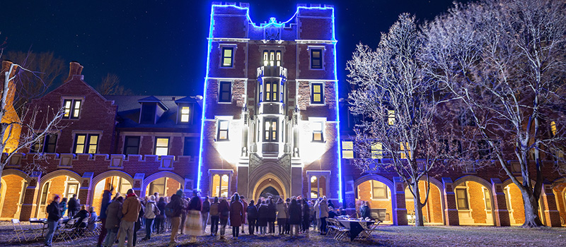 The Arctic Lights event was attended by Grinnell College students, faculty, and staff members.