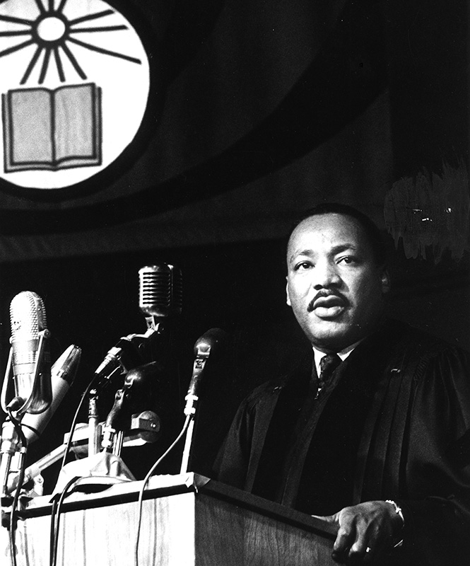 Martin Luther King Jr. speak at Grinnell's Darby Gymnasium in 1967