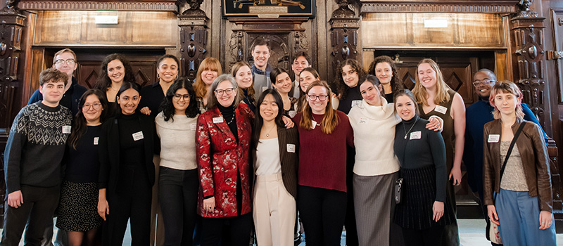 Anne Harris takes a group photo with Grinnell students studying abroad this semester in the United Kingdom.