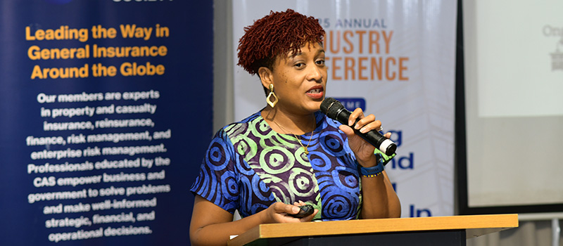 Yvonne Palm &rsquo;06 gives a presentation